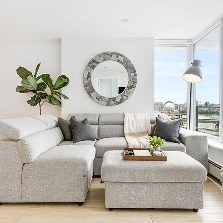 Heart Of Downtown 1 Bd Entire Condo - Pool, Gym, Parking, Office, Ac Βανκούβερ Εξωτερικό φωτογραφία