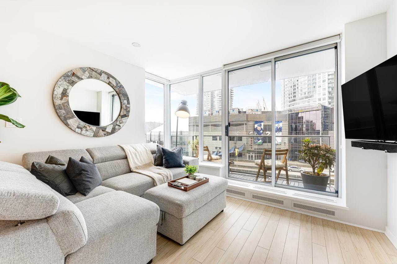 Heart Of Downtown 1 Bd Entire Condo - Pool, Gym, Parking, Office, Ac Βανκούβερ Εξωτερικό φωτογραφία